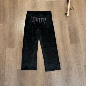 JUICY COUTURE • SWEATPANTS
Women • Size XL • Good condition